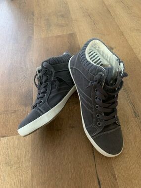 Taos - Stardup Mid Top Sneakers, Graphite Grey, Women’s 7.5